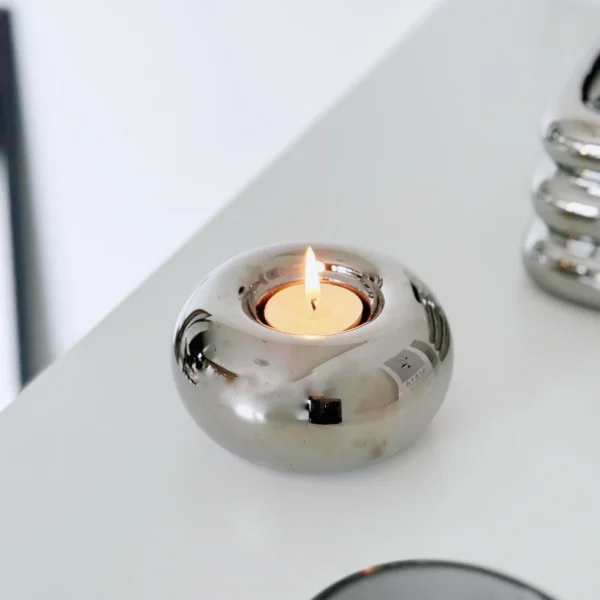 Circular Silvery Candle Holder